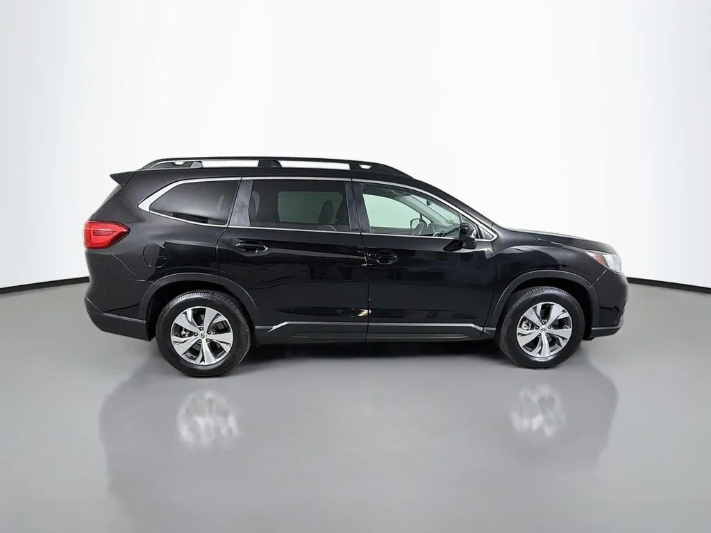 Used 2019 Black Subaru Premium image 5
