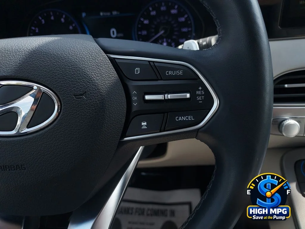 Used 2022 Black Hyundai SEL image 16