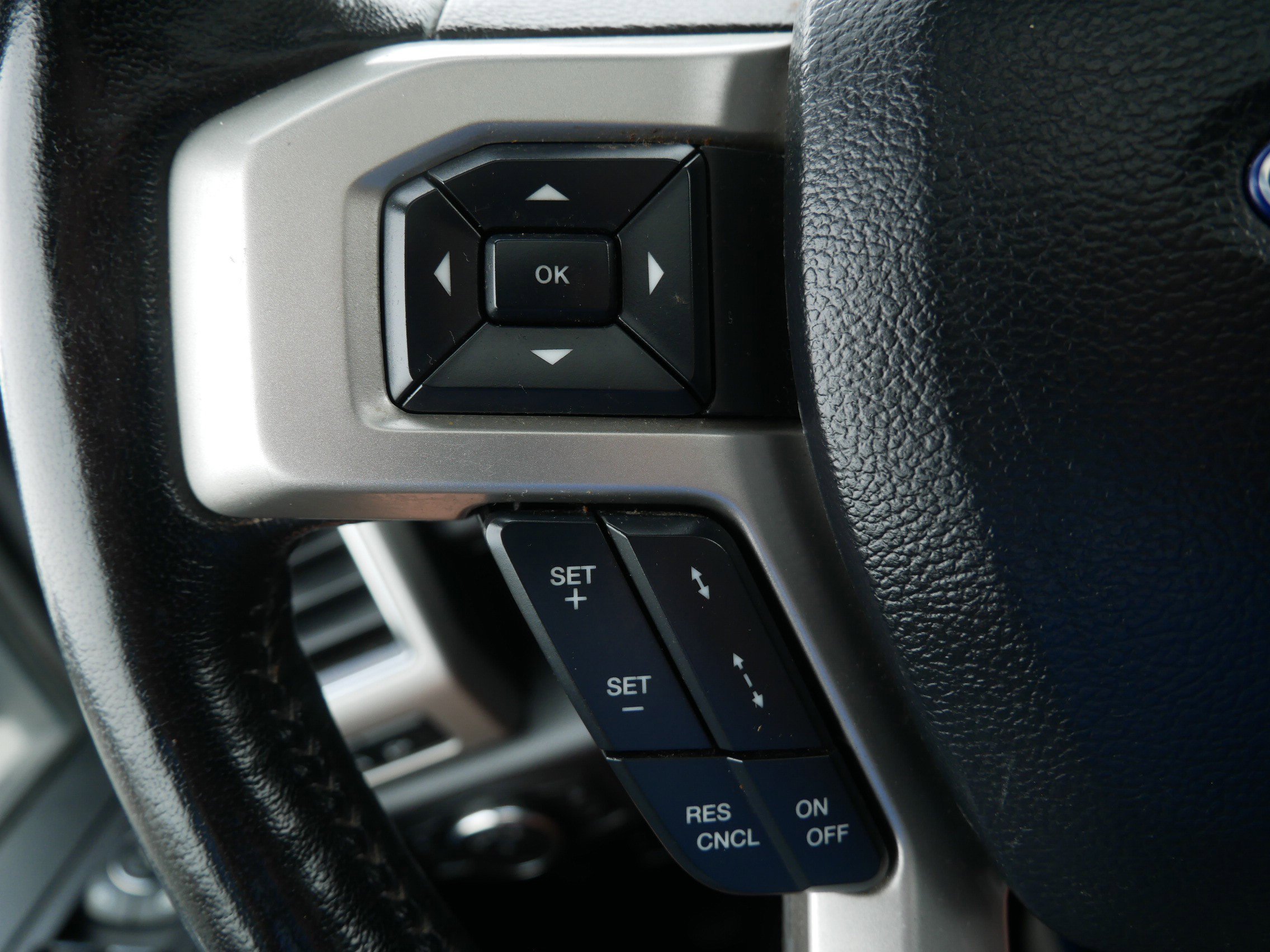 Used 2021 Black Ford LARIAT image 27