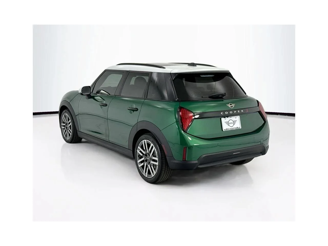 New 2026 British Racing Green IV Met MINI SIGNATURE PLUS image 7