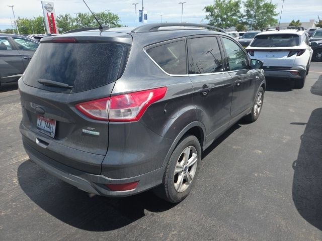 Used 2015  Ford SE image 3