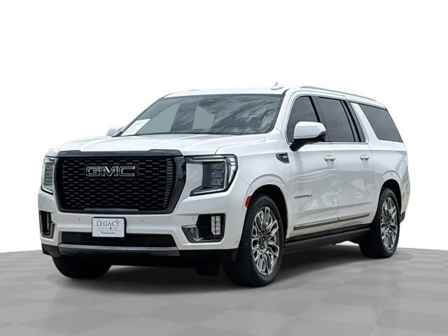 2023 GMC Yukon Denali Ultimate AWD's photo