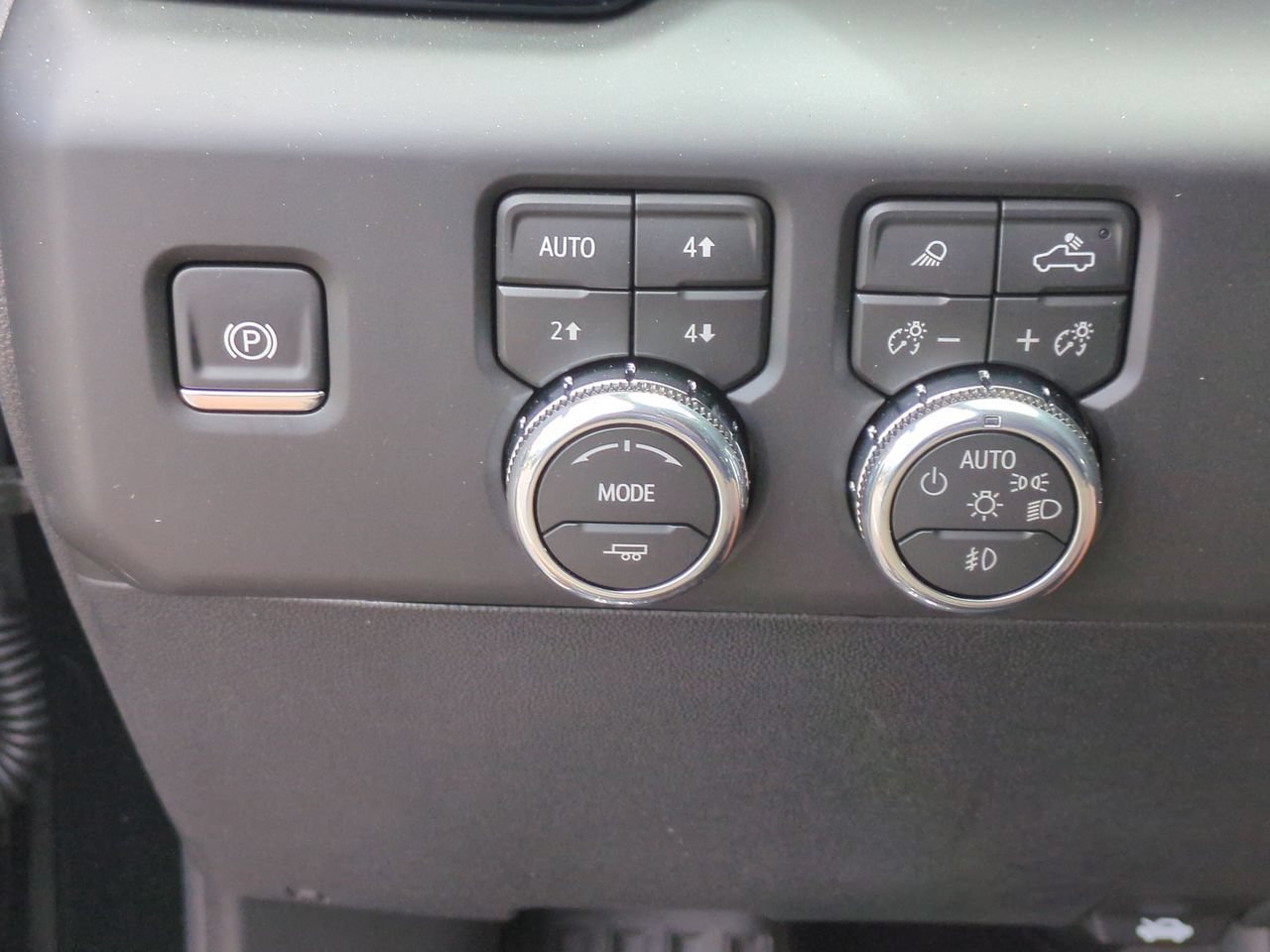 New 2026 Onyx Black GMC AT4X image 18