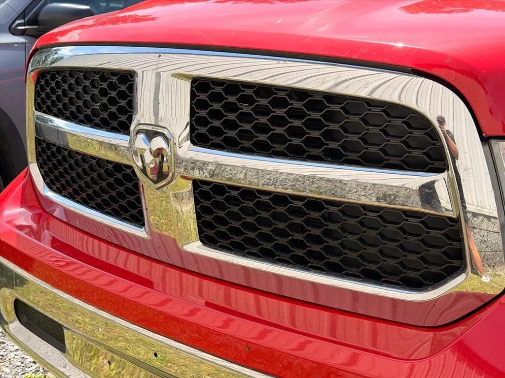 Used 2019 Red Ram SLT image 7