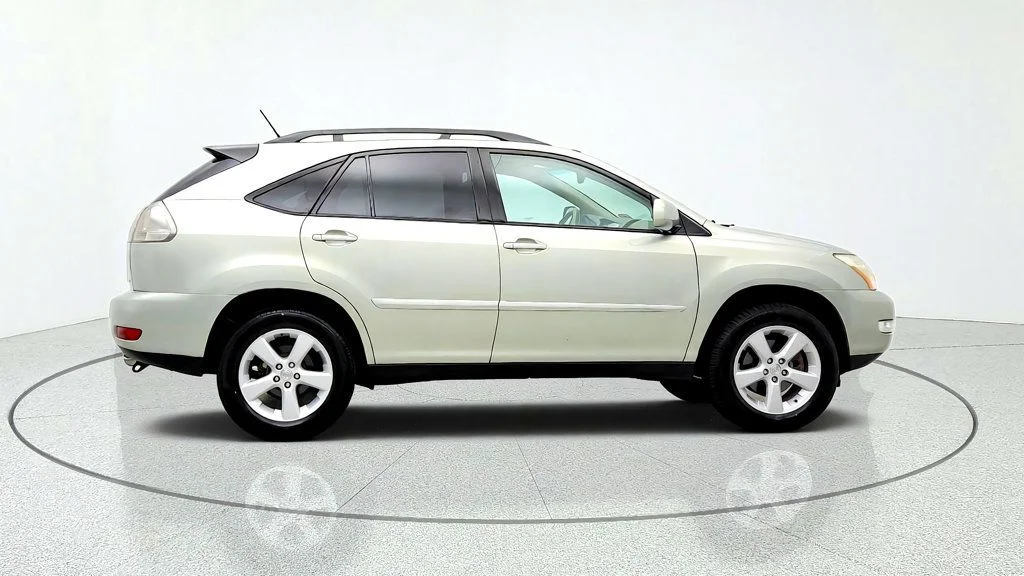 Used 2007 Bamboo Pearl Lexus AWD 4dr w/ Premium Plus Package & Heated Front Seats image 4