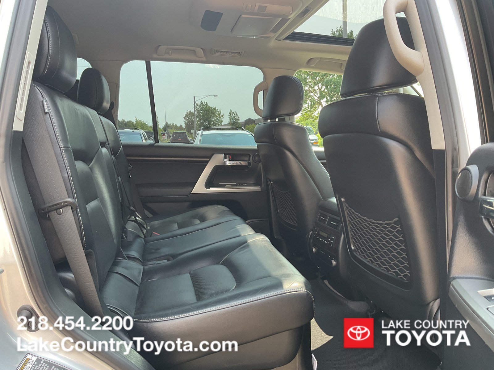 Used 2014 Silver Toyota Base image 16
