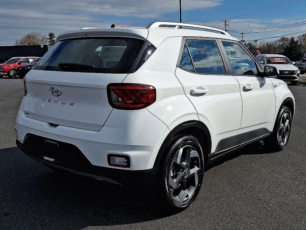 New 2026 White Hyundai SEL image 4