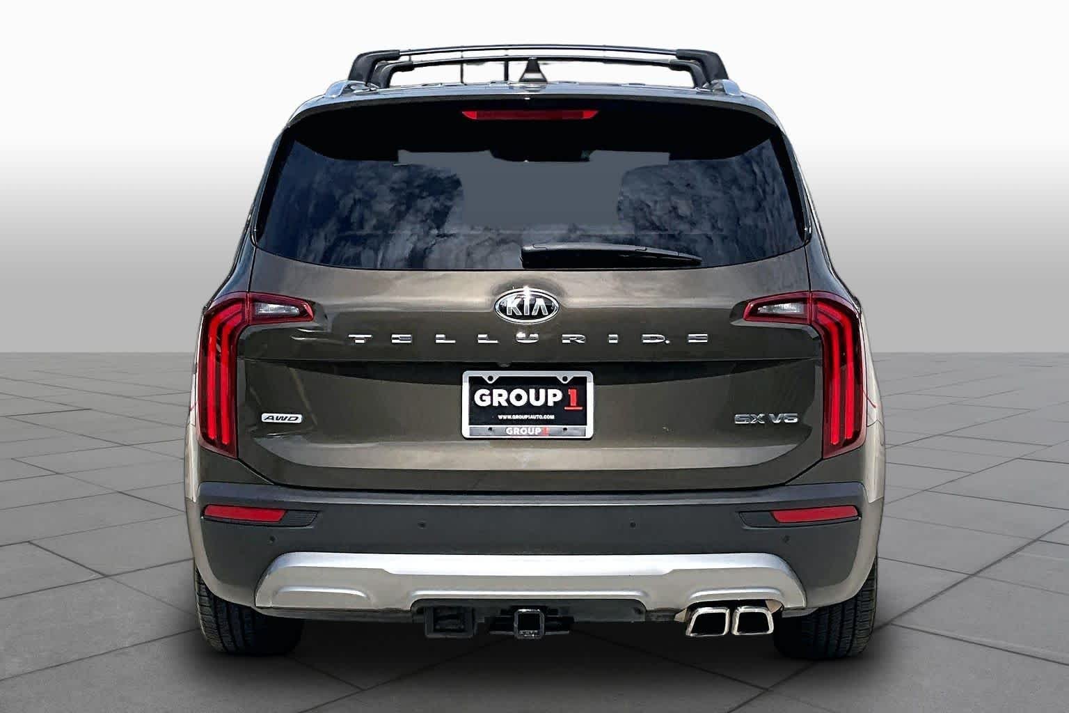 Used 2020 Dark Moss Kia SX image 5