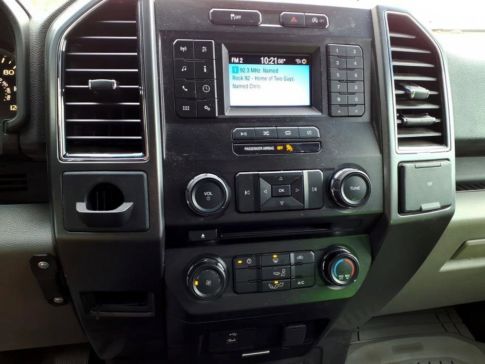 Used 2018 Oxford White Ford XLT image 15