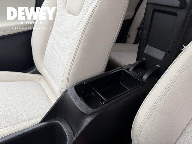 Used 2022 Summit White Buick Select image 19