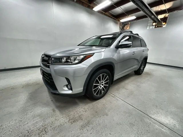 Certified Used 2017 Silver Toyota SE image 4