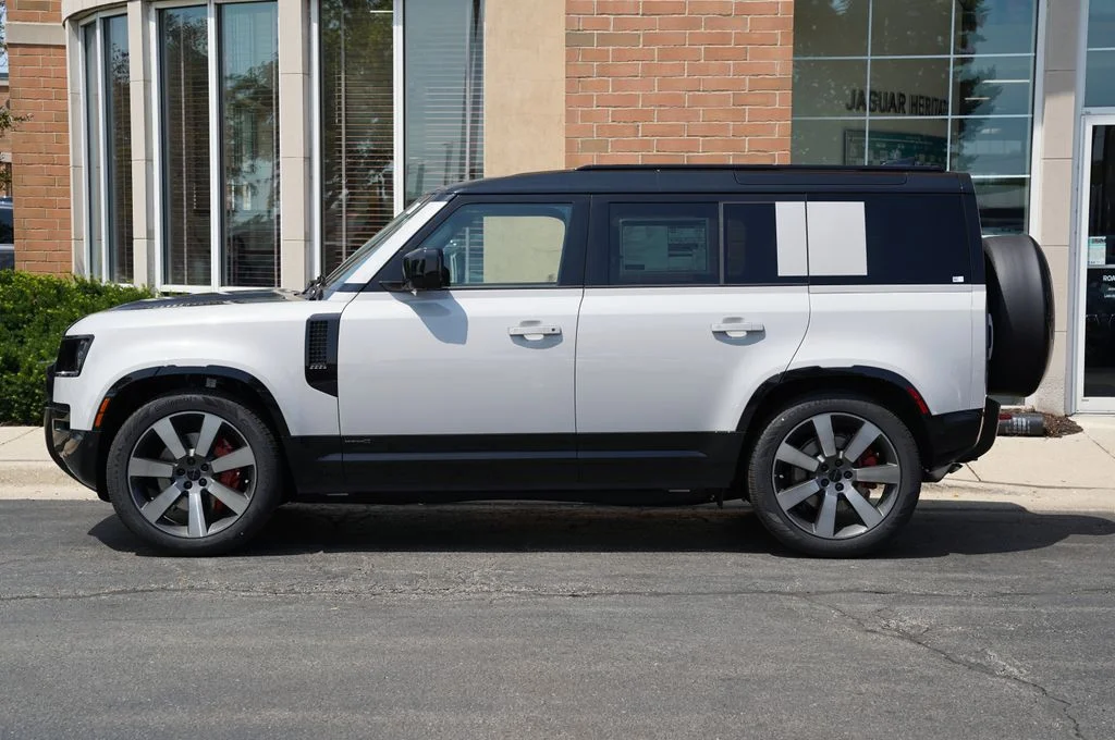 New 2026 Borasco Grey Land Rover X image 2