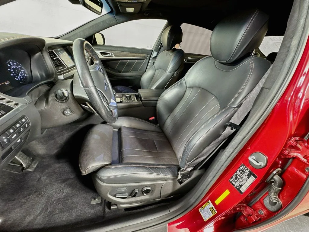 Used 2018 Red Genesis 3.3T Sport image 26