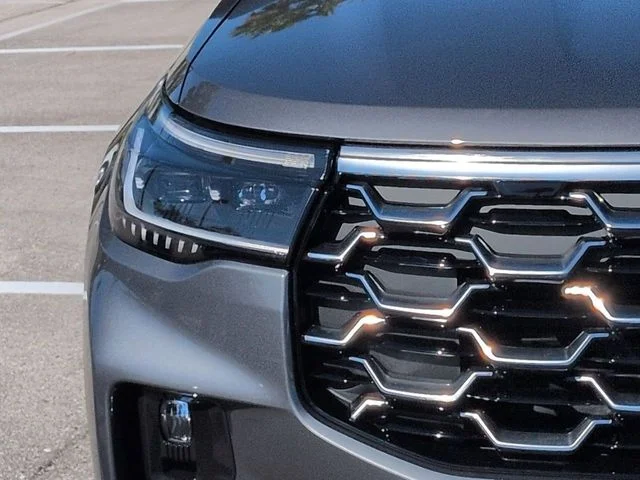 New 2026 Carbonized Gray Metallic Ford Platinum™ image 10