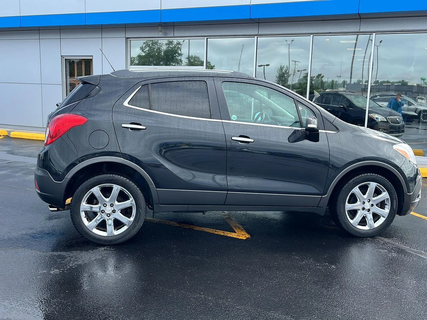 Used 2016 Includes (BT3) Dark Argent Metallic lower accent color.) Buick Leather image 8