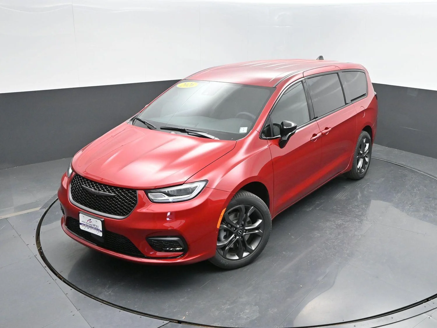 New 2026 Red Hot Pearl-Coat Exterior Paint Chrysler Select image 35
