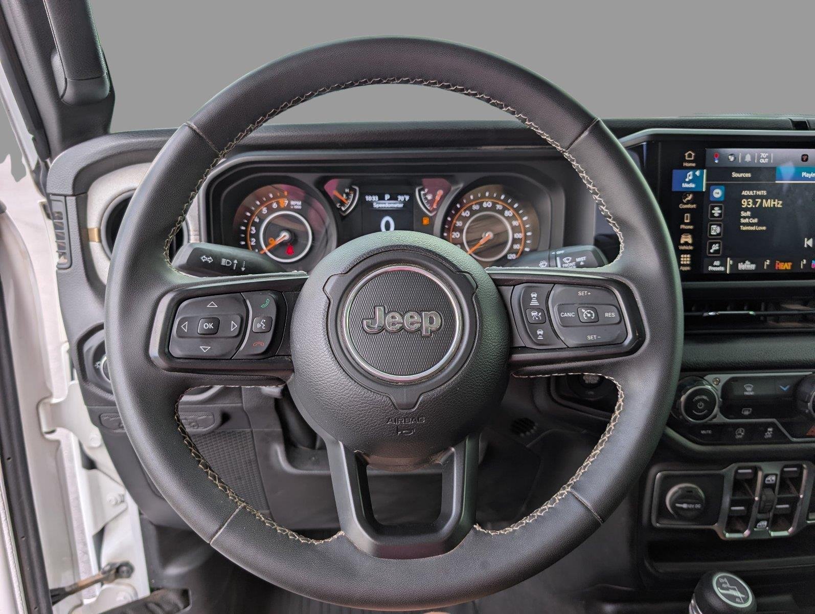 Used 2025 Bright White Clearcoat Jeep Sport S image 26