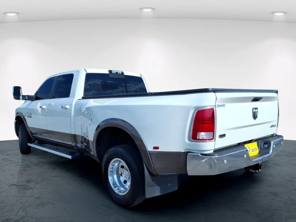 Used 2018 White Ram Laramie image 12