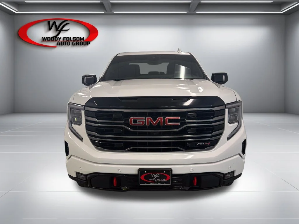Used 2025 White GMC AT4 image 2