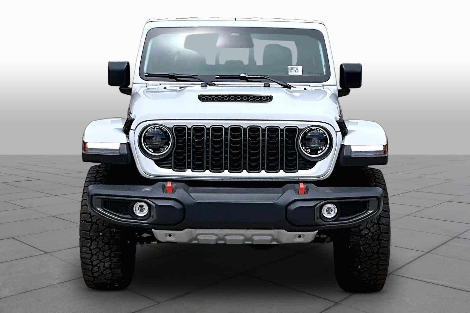 New 2026 Bright White Clearcoat Jeep Mojave image 4