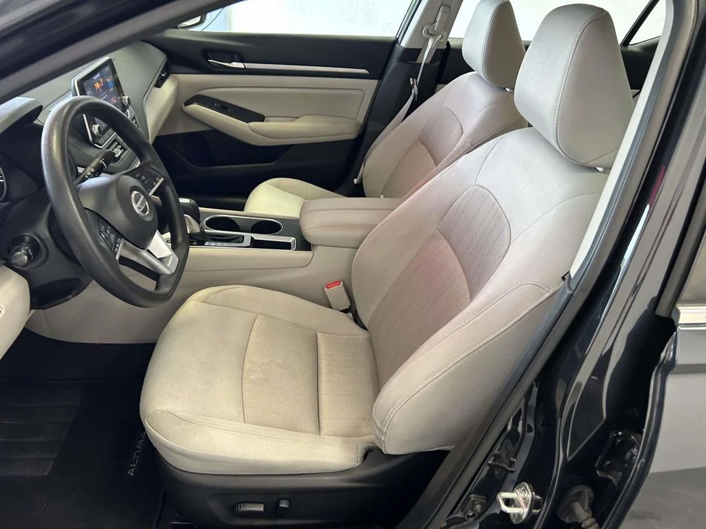 Used 2022 Blue Nissan 2.5 SV image 15