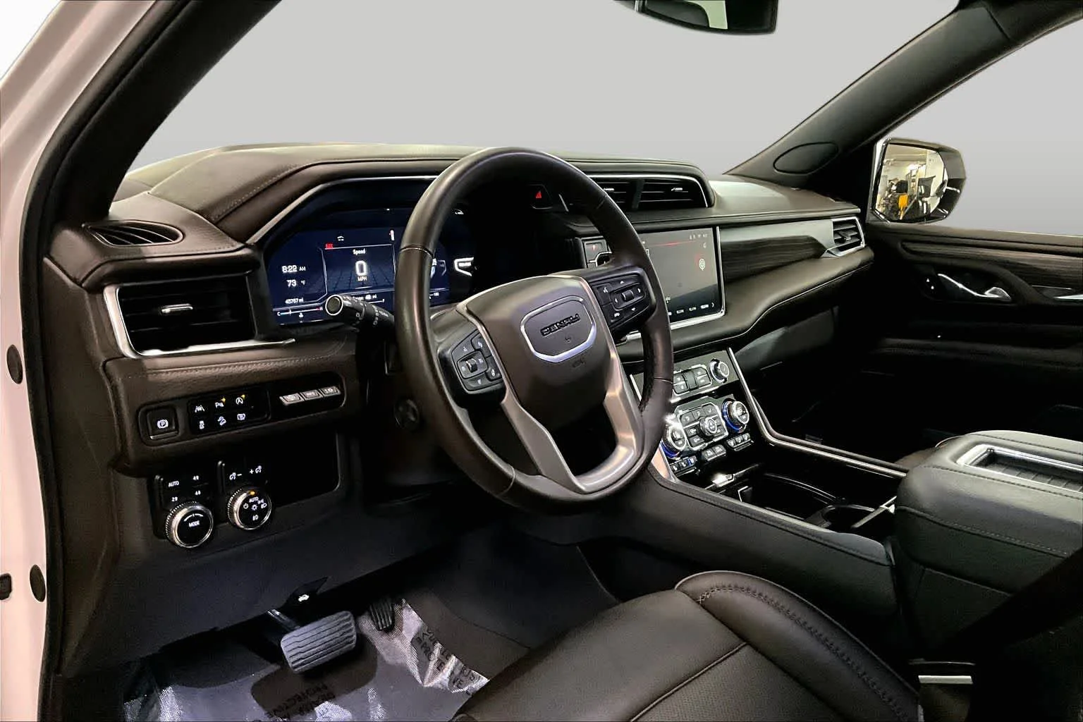 Used 2024 White Frost Tricoat GMC Denali image 18