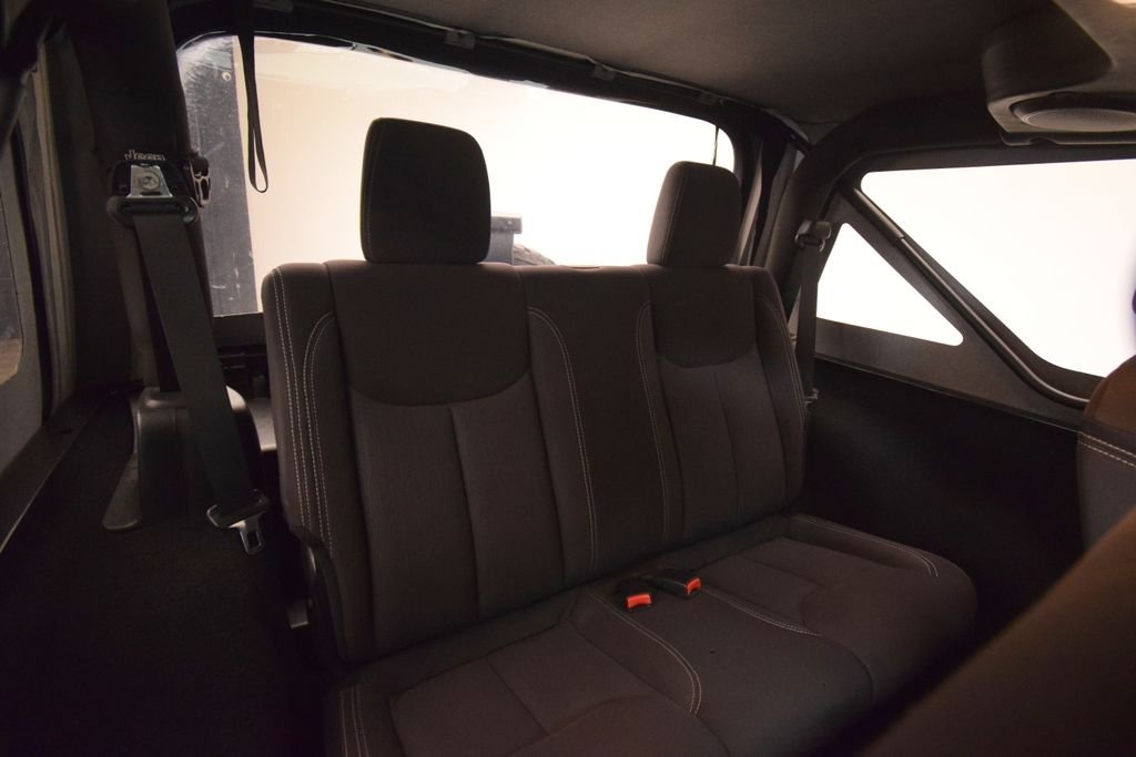 Used 2013 Black Jeep Sahara image 16