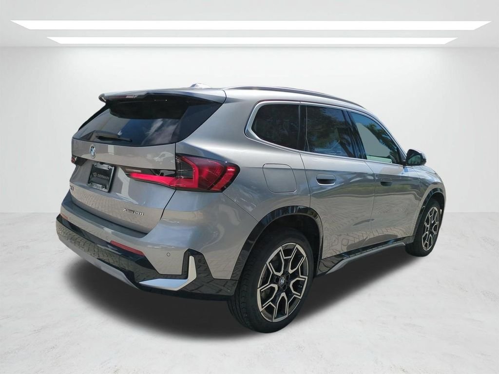 New 2027  BMW xDrive28i image 4