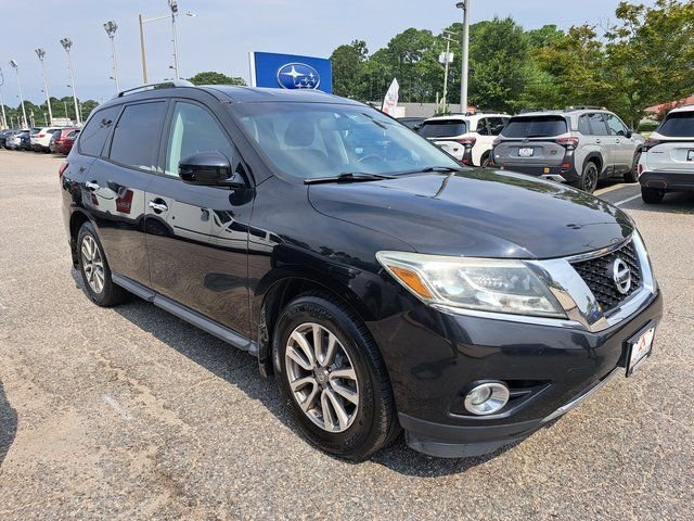 Used 2016 Black Nissan SV image 8
