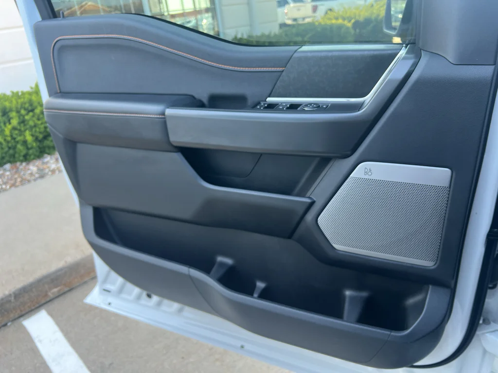 Used 2025 Oxford White Ford Tremor image 22