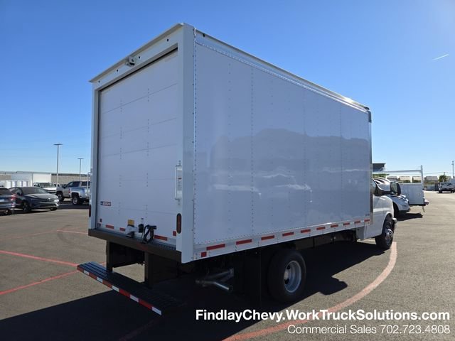 New 2025 Summit White Chevrolet 1WT image 6
