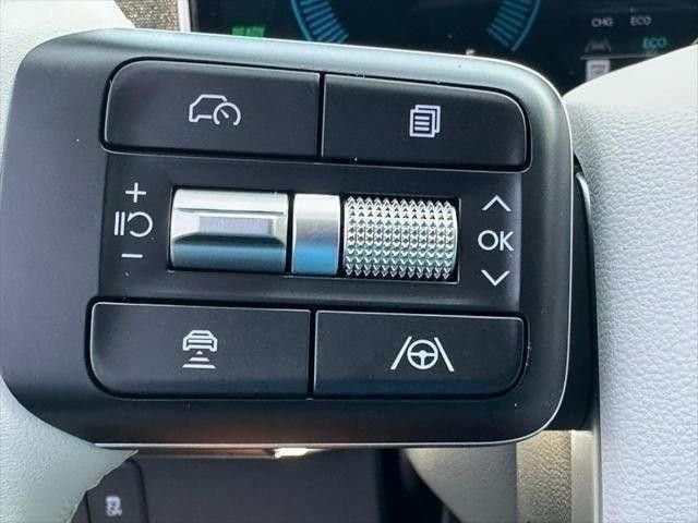Certified Used 2026 Black Hyundai SEL image 11