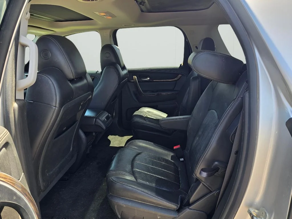 Used 2015 Quicksilver Metallic GMC Denali image 19