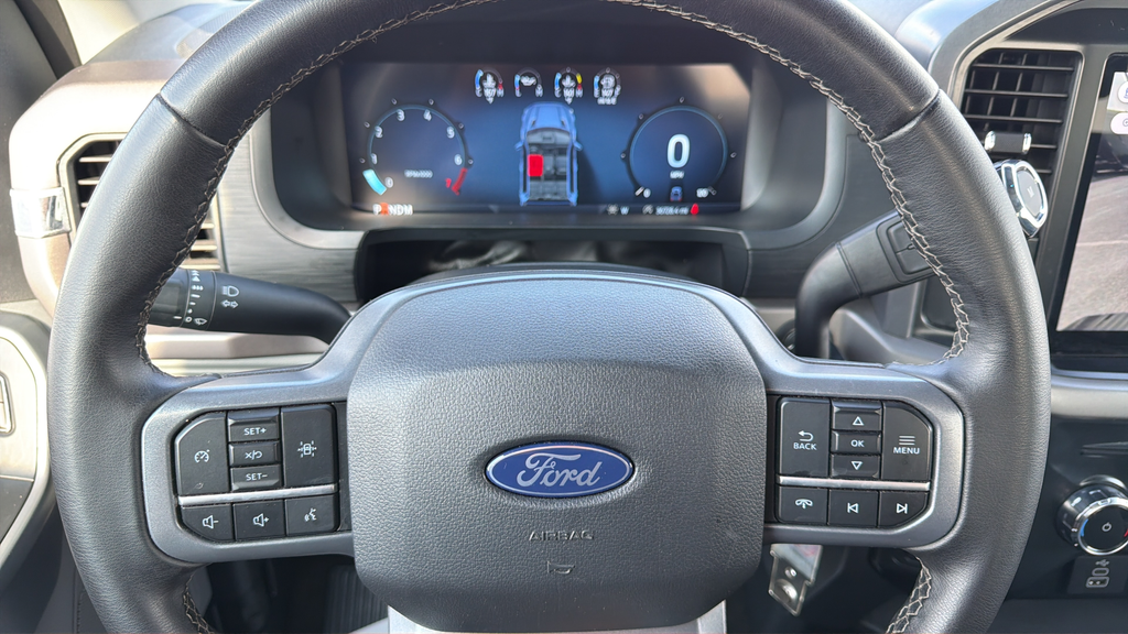 Used 2025 Black Metallic Ford XLT image 24