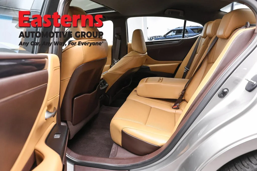 Used 2021 Silver Lexus 350 image 23