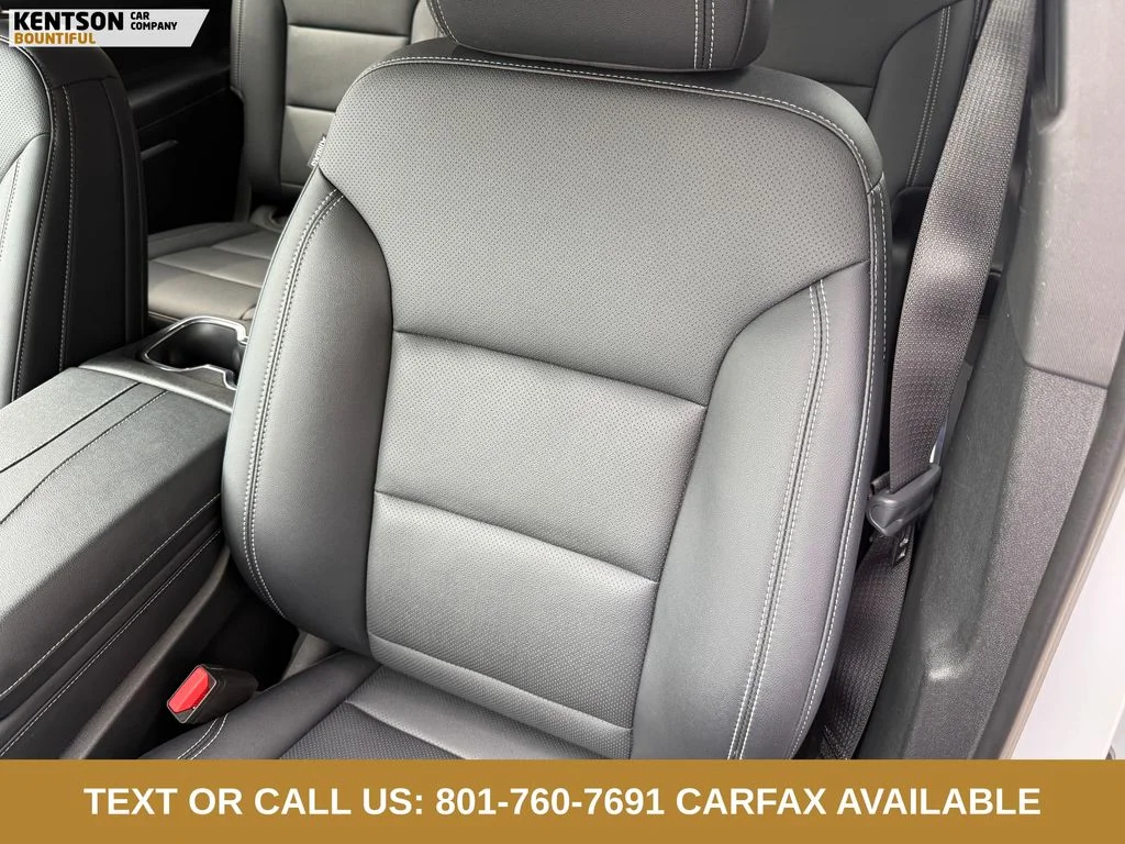 Used 2026 White Chevrolet LT image 23