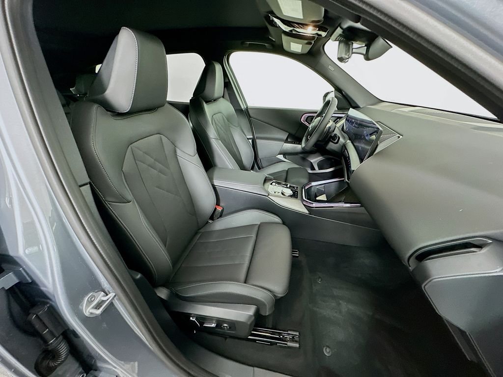 2025 BMW X3 30 - Photo 27