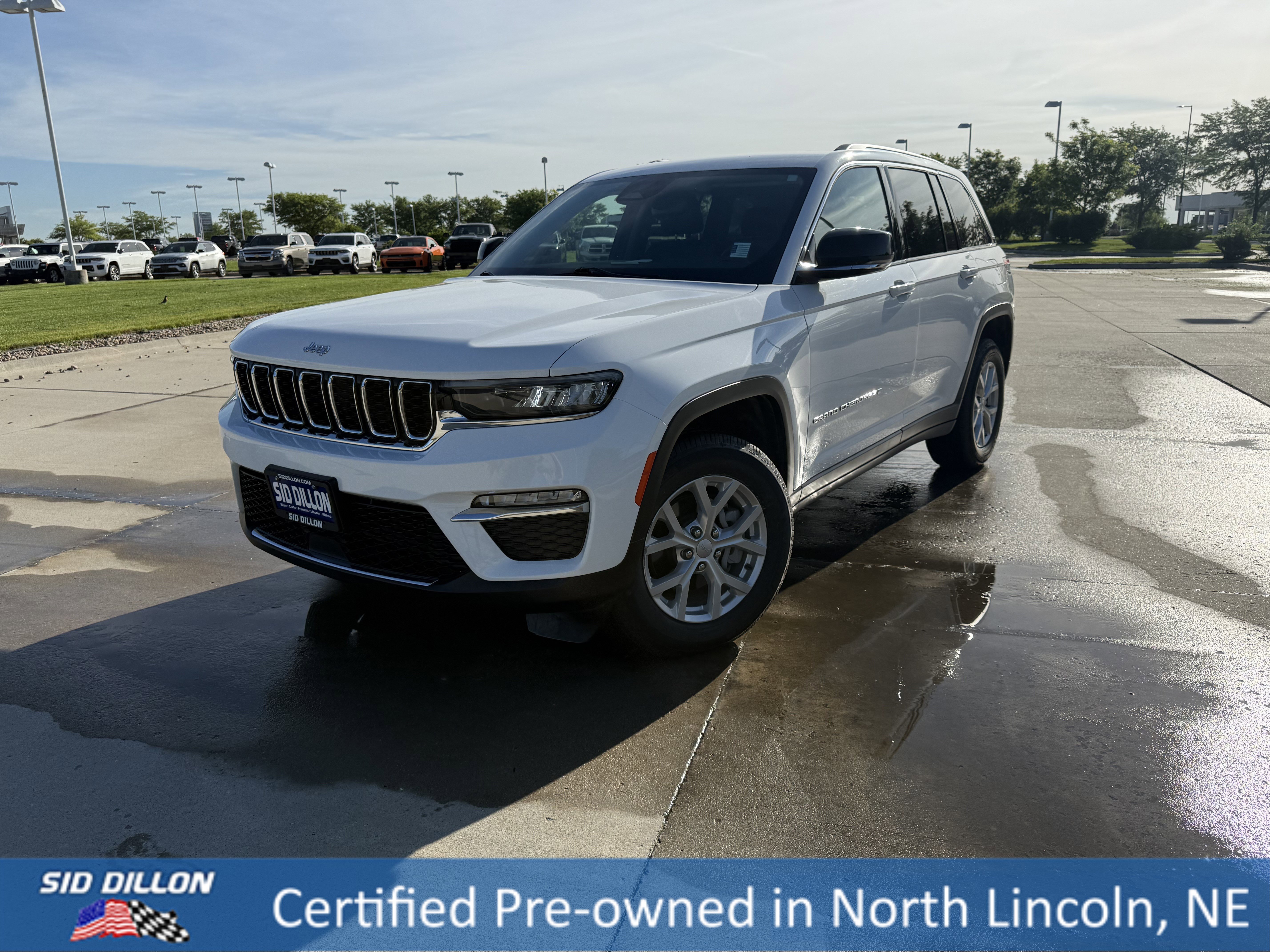 Used 2023 Bright White Clearcoat Jeep Limited image 1