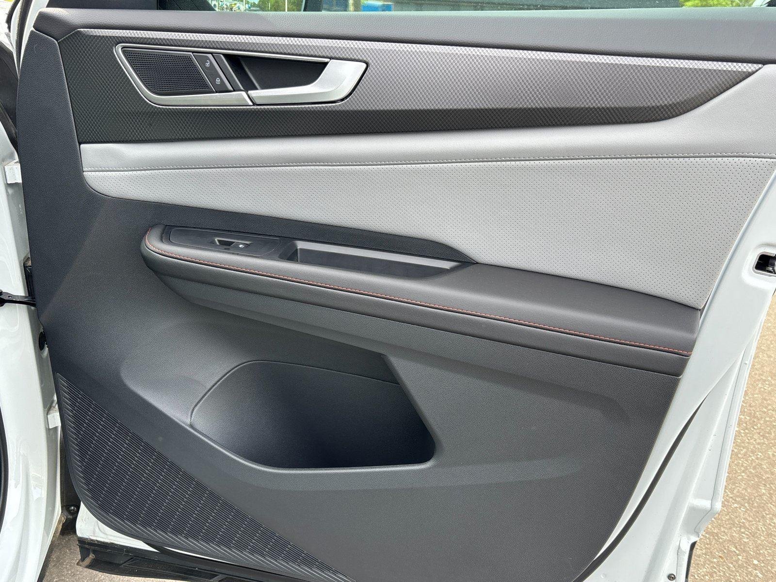 2025 Volkswagen Atlas Atlas Peak Edition - Photo 39