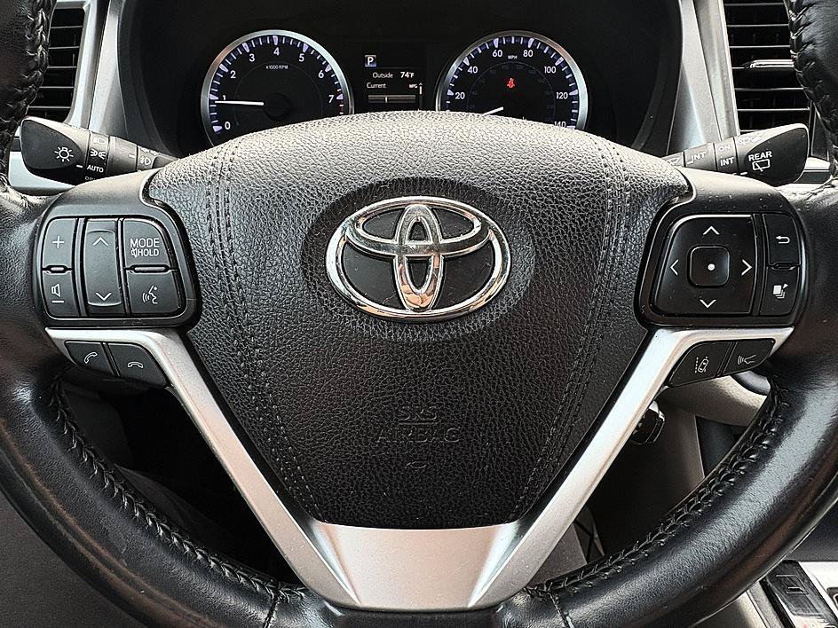 Used 2017 Predawn Gray Mica Toyota LE image 17