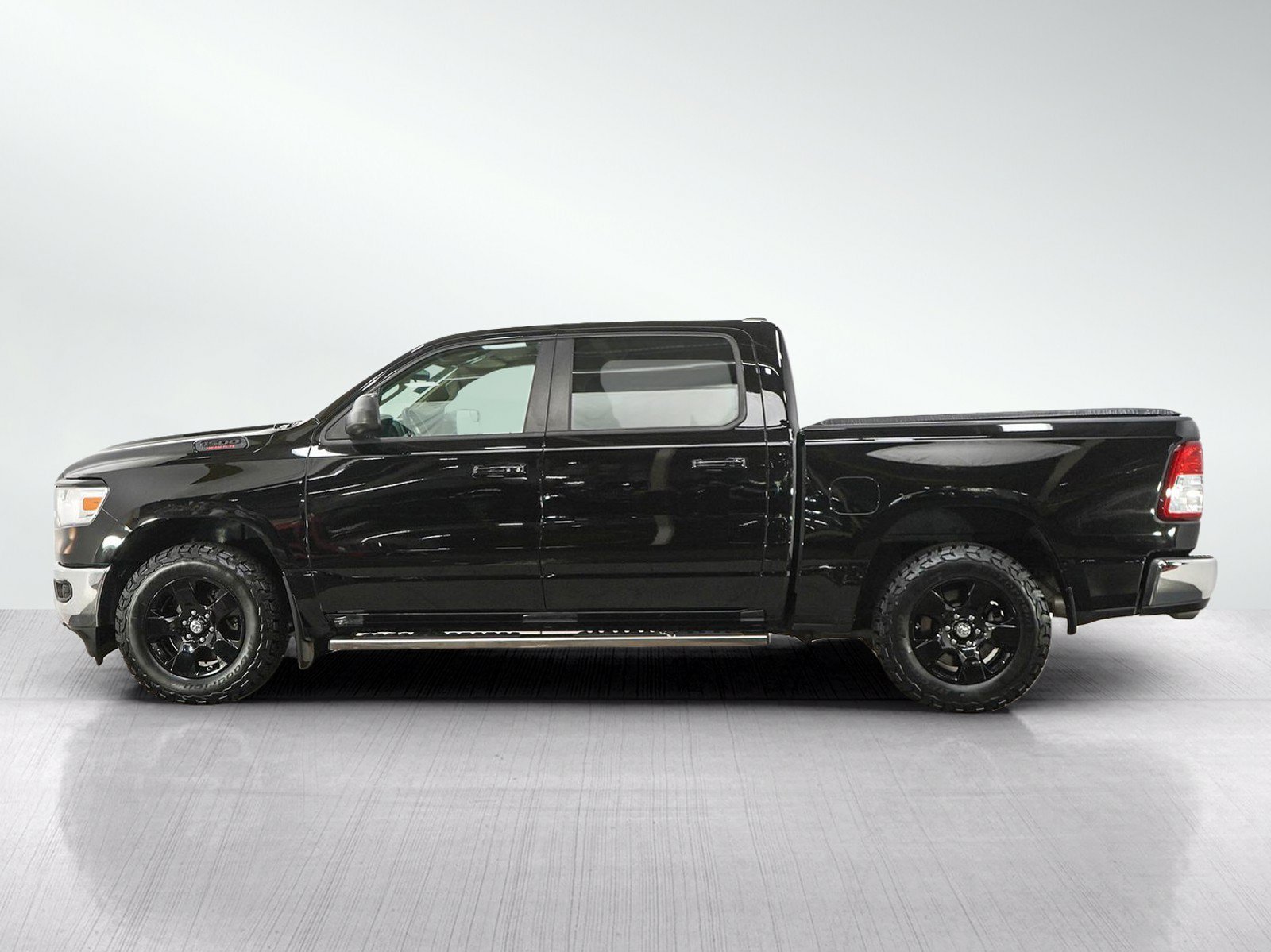 Used 2019 RAM Ram 1500 Pickup Big Horn/Lone Star with VIN 1C6SRFFT3KN835400 for sale in South Saint Paul, Minnesota