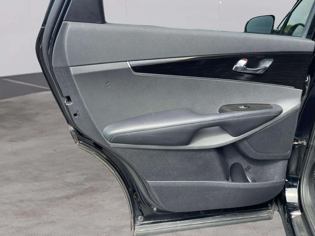 Used 2019 Ebony Black Kia EX image 24