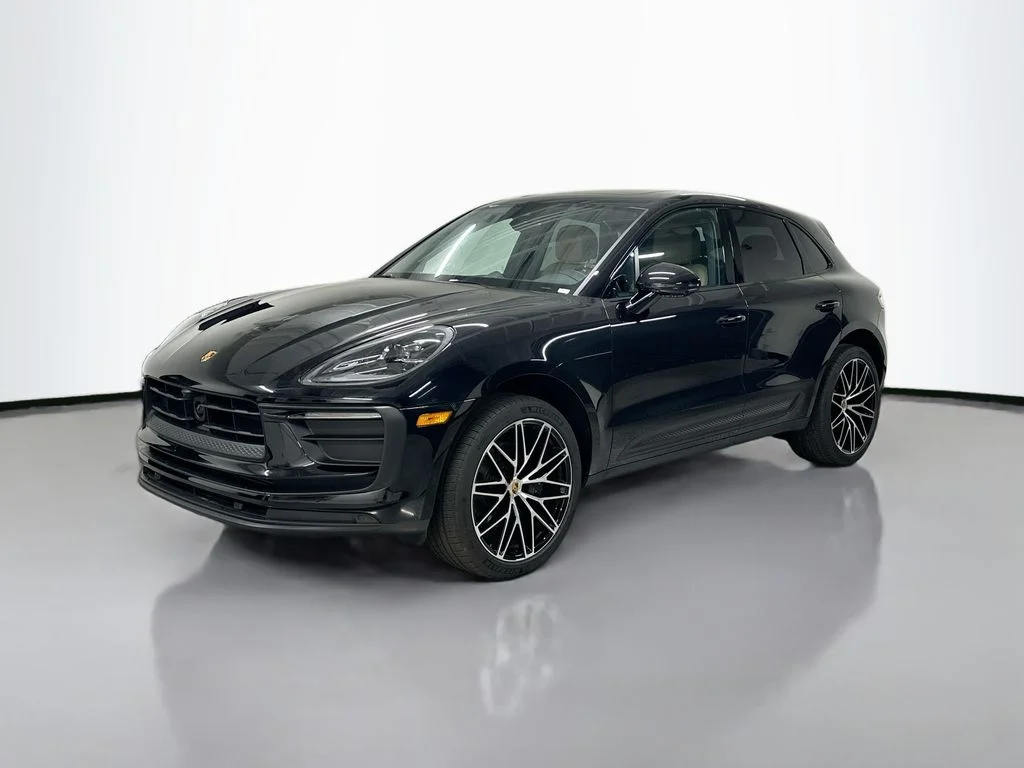 2025 Porsche Macan Base