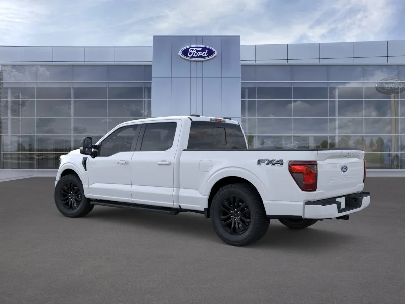 New 2026 Oxford White Ford XLT image 4