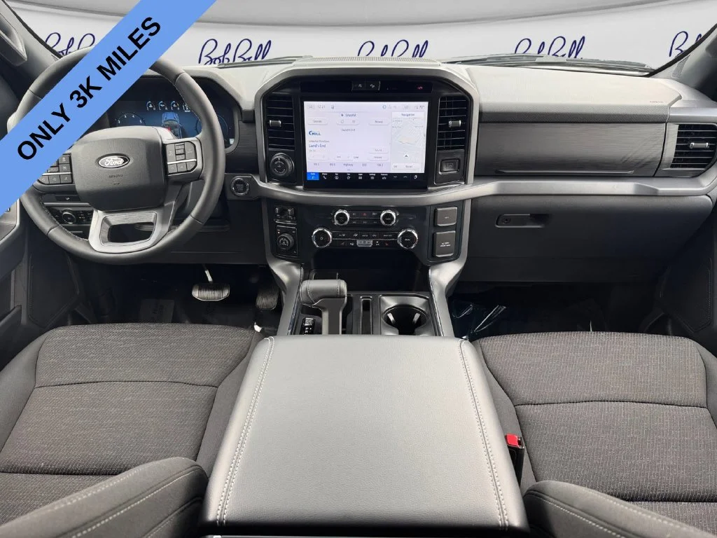 Used 2026 Avalanche Ford XLT image 11