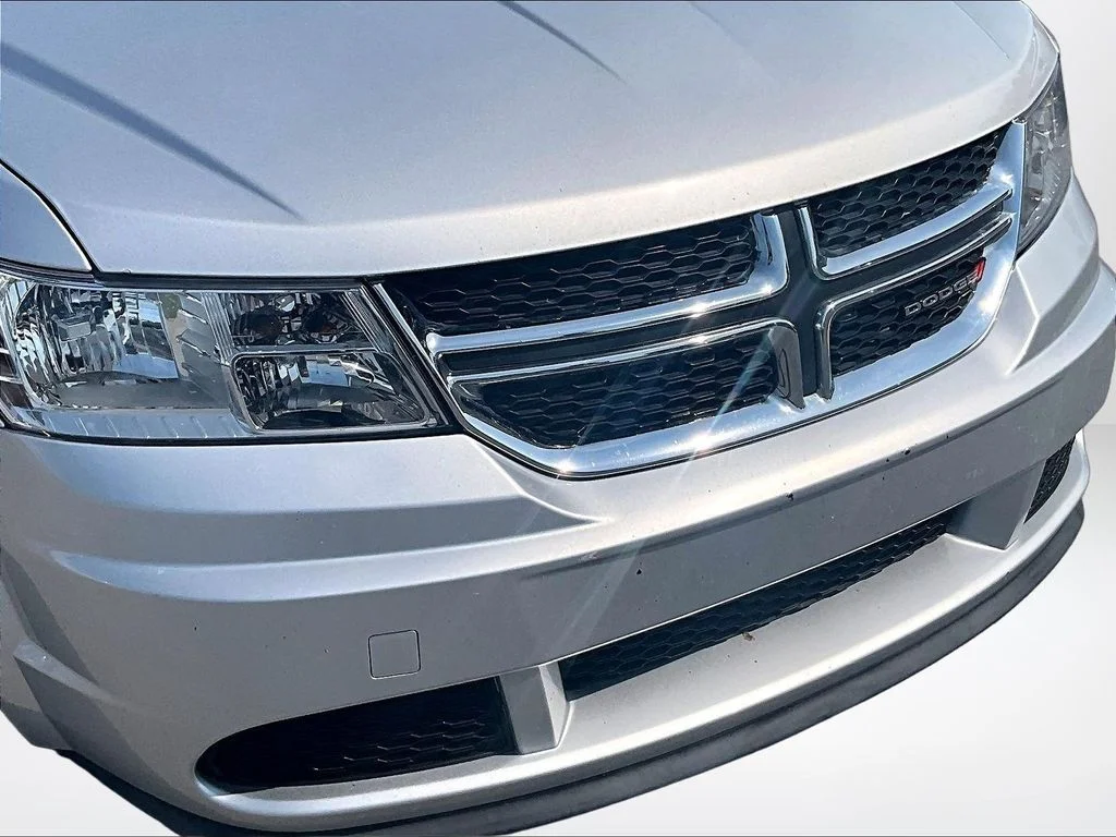 Used 2013 Silver Dodge SE image 30