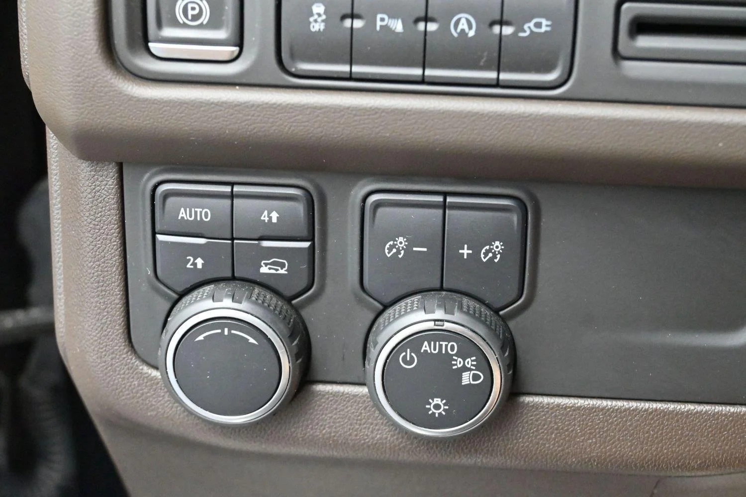 Used 2021 Black Chevrolet LT image 30