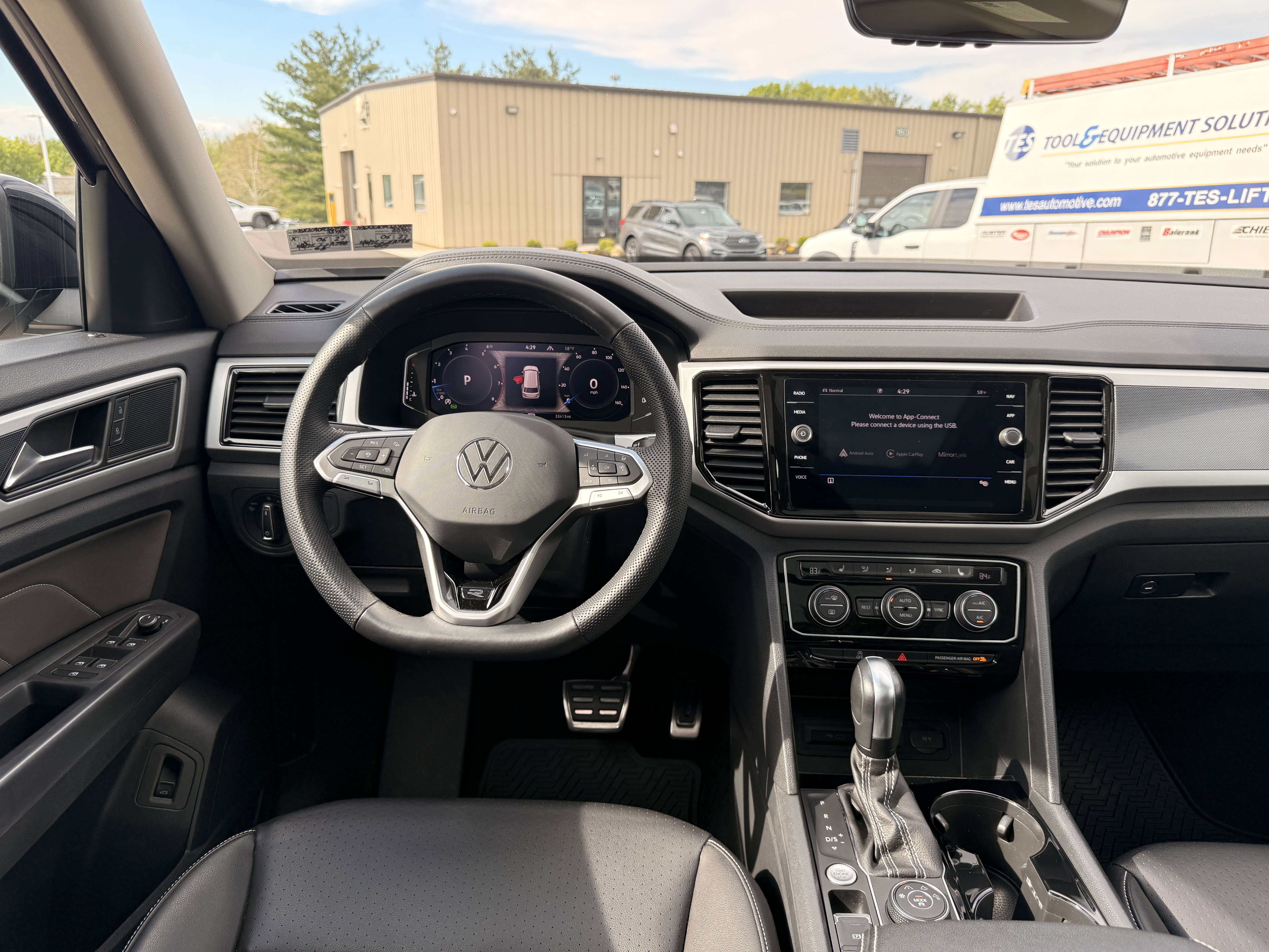 Used 2023 Platinum Gray Metallic Volkswagen 3.6L V6 SEL R-Line Black image 33