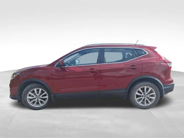 Certified Used 2022 Red Nissan SV image 4