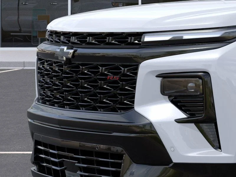New 2026 Polar White Tricoat Chevrolet RS image 13